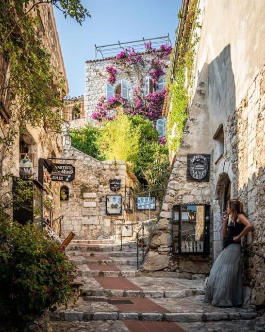 Studio Au Calme, Avec Terrasse Et Parking A Eze Village Exterior foto